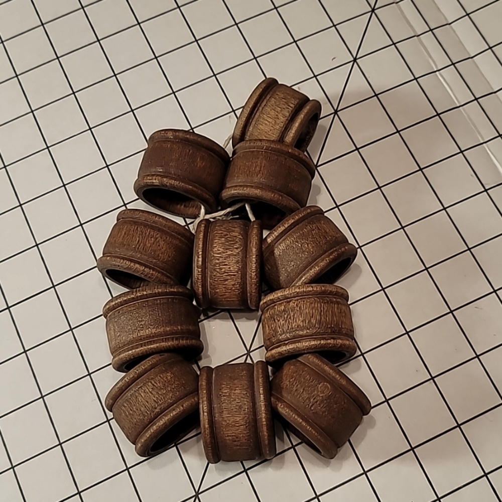 Set of 11‎ wooden napkin holders